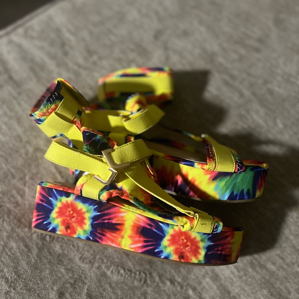 Colorful Tie-Dye Platform Sandals
